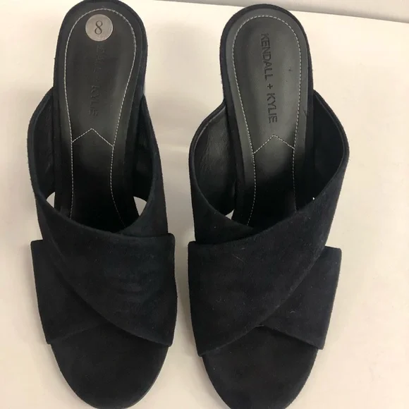 KENDALL+ KYLIE KARMEN SUEDE CRISSCROSS SLIP ON MULE CLEAR BLOCK HEELS SIZE 8 - Picture 6 of 8
